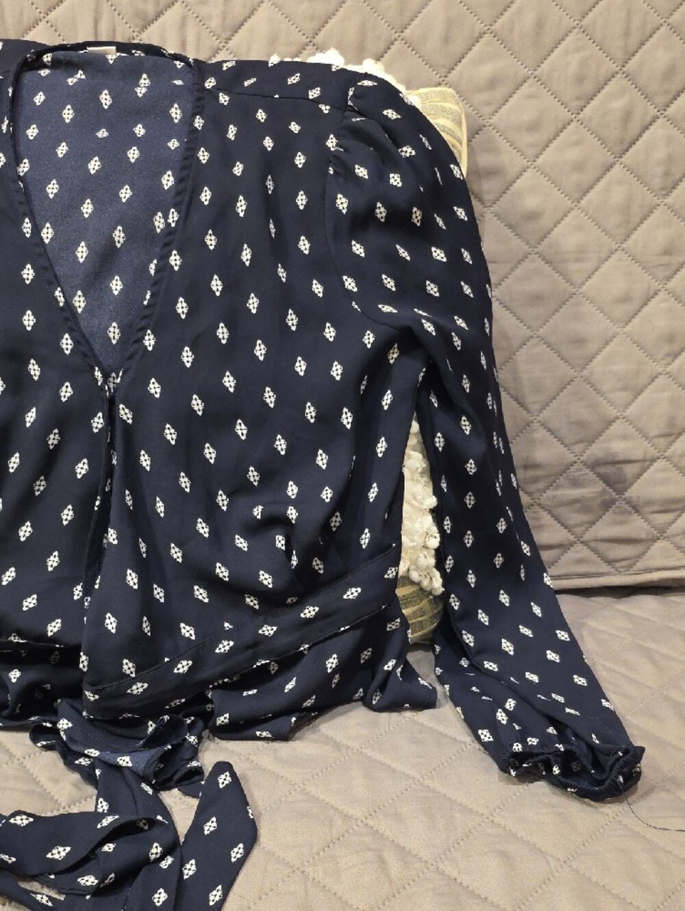 Vixbe Jilee Navy Diamond Printed V-Neck Tie-Waist Wrap Blouse - Picture 11 of 11